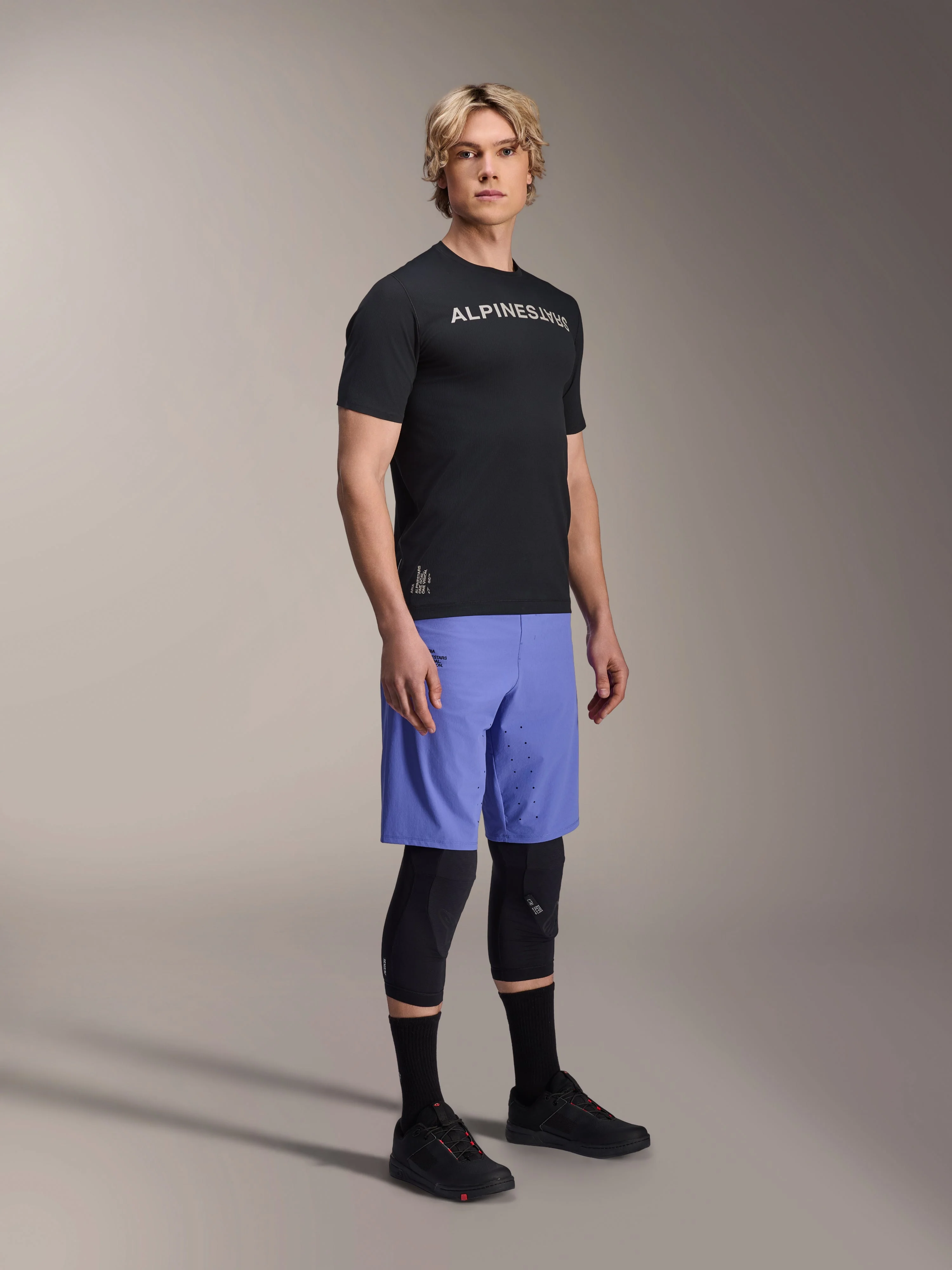 A-Aria Lite Short - Image 2