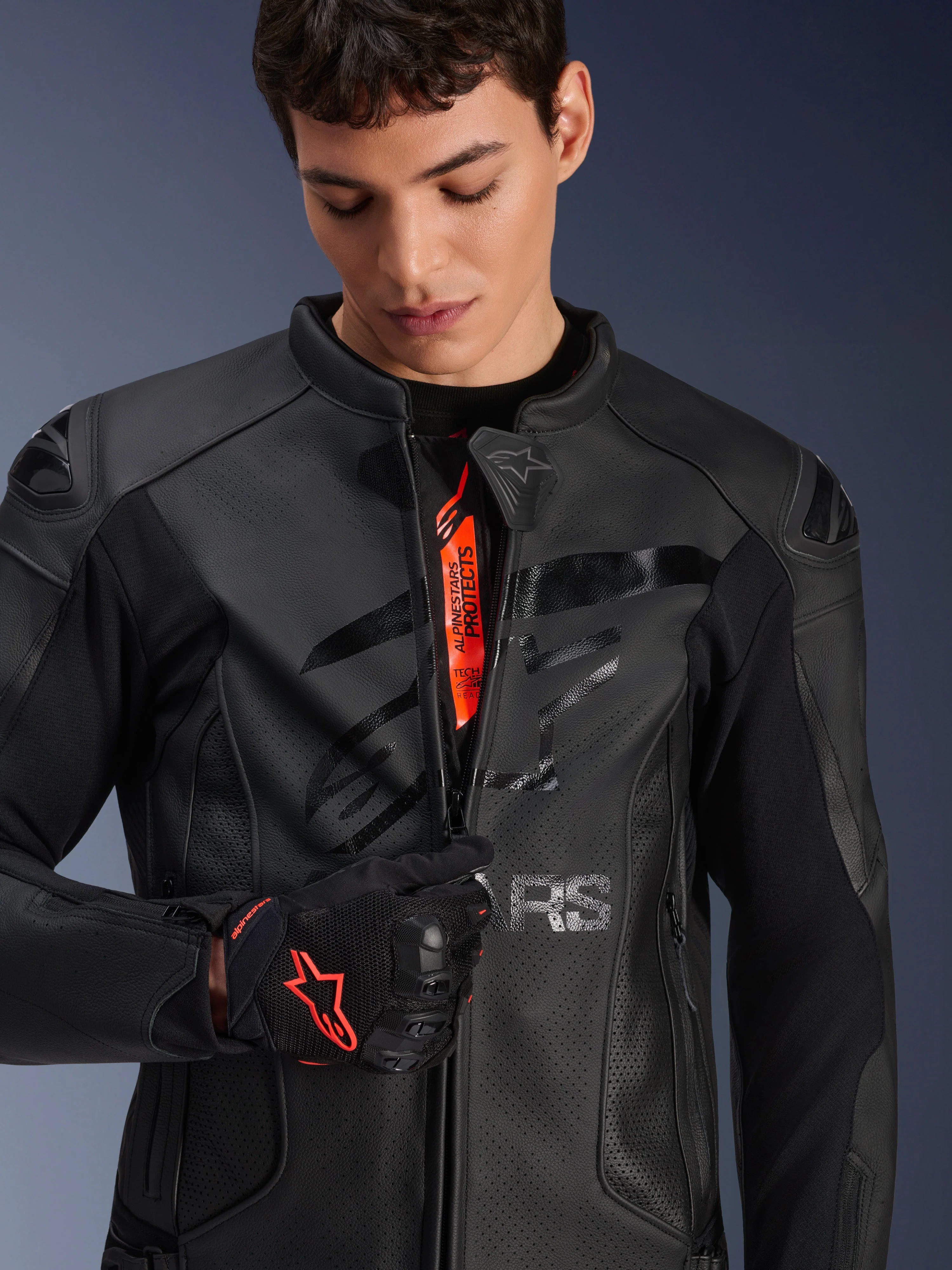 GP Plus R V4 Airflow Leather Jacket - Image 10