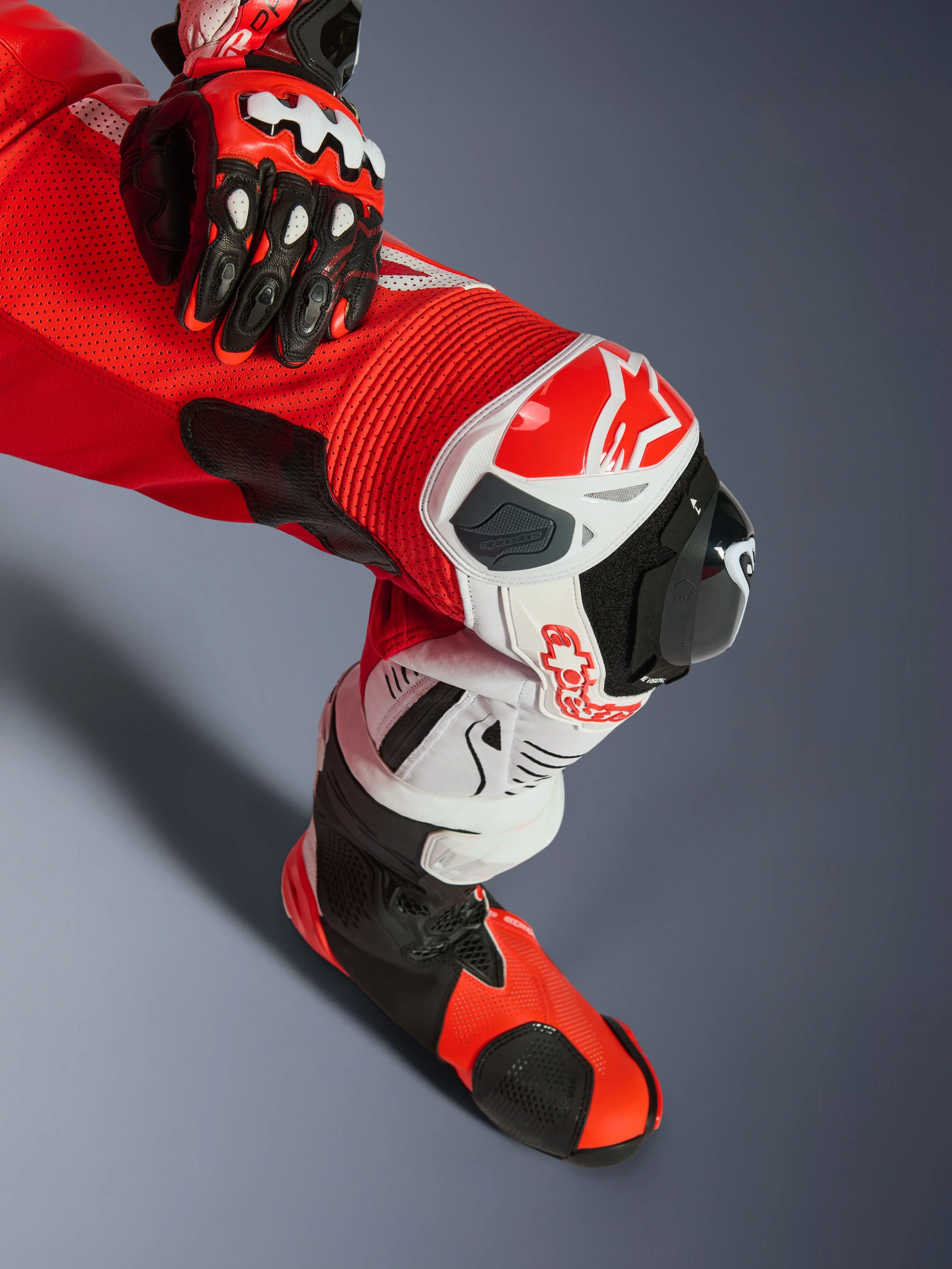 GP Tech V5 Leather Suit - 1Piece - Image 13