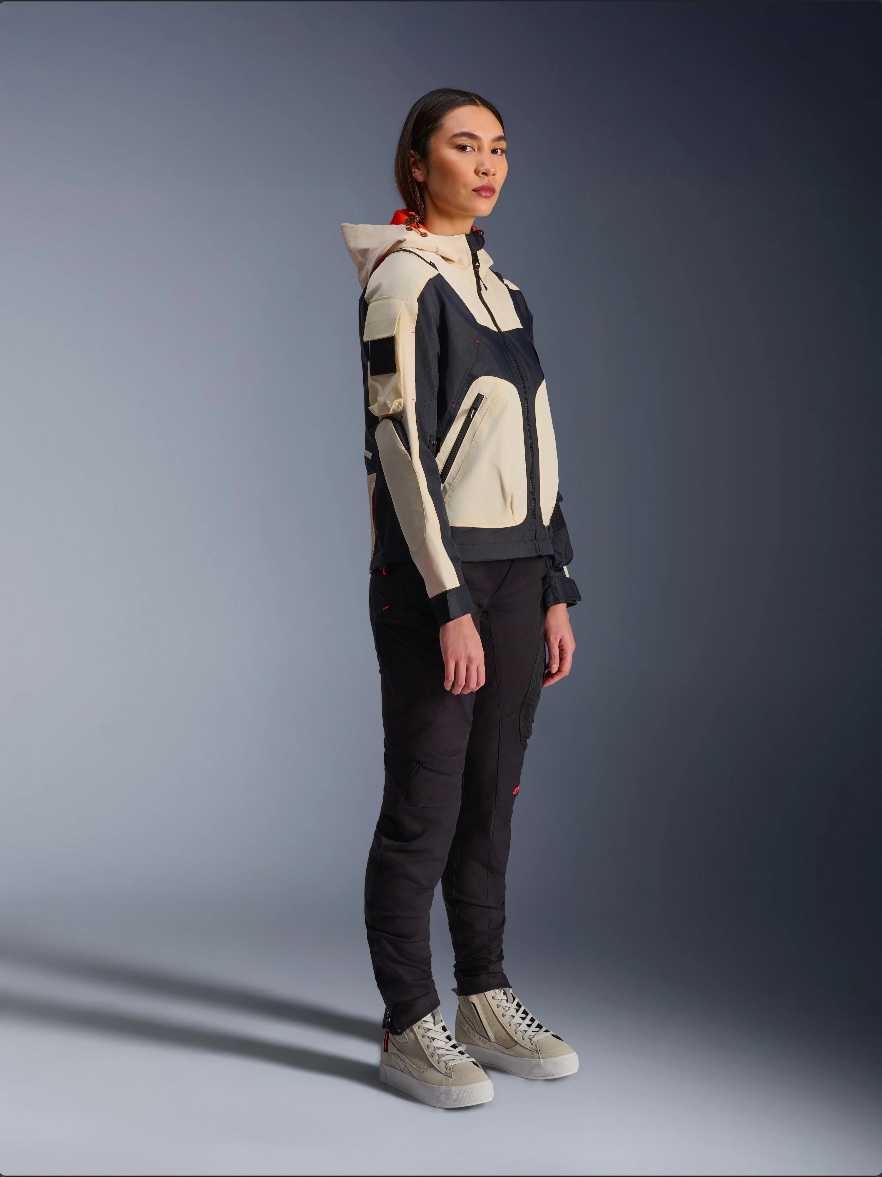 Woman Molly Air Jacket - Image 2