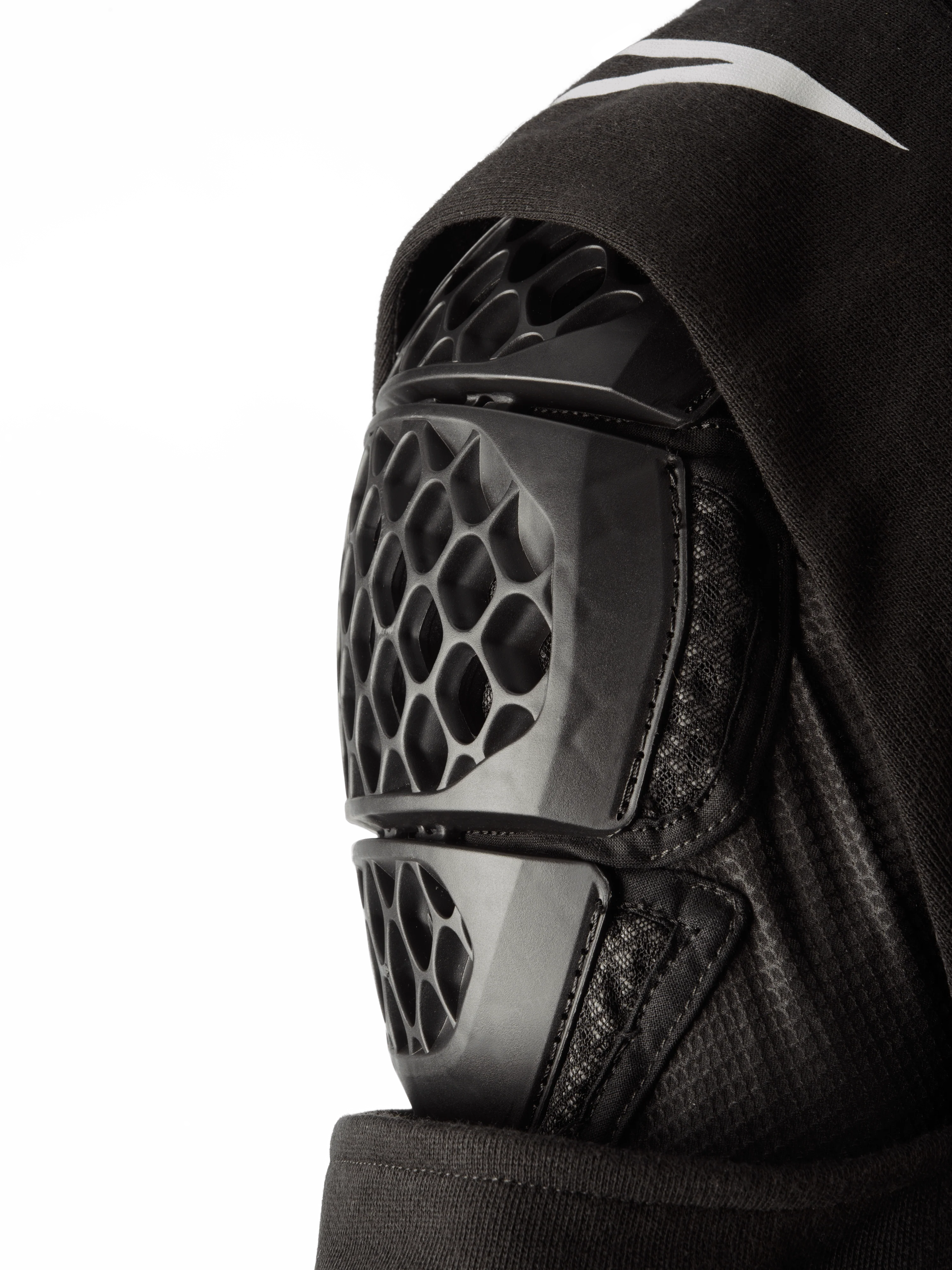 RSRV ARMOR HOODIE - Image 7