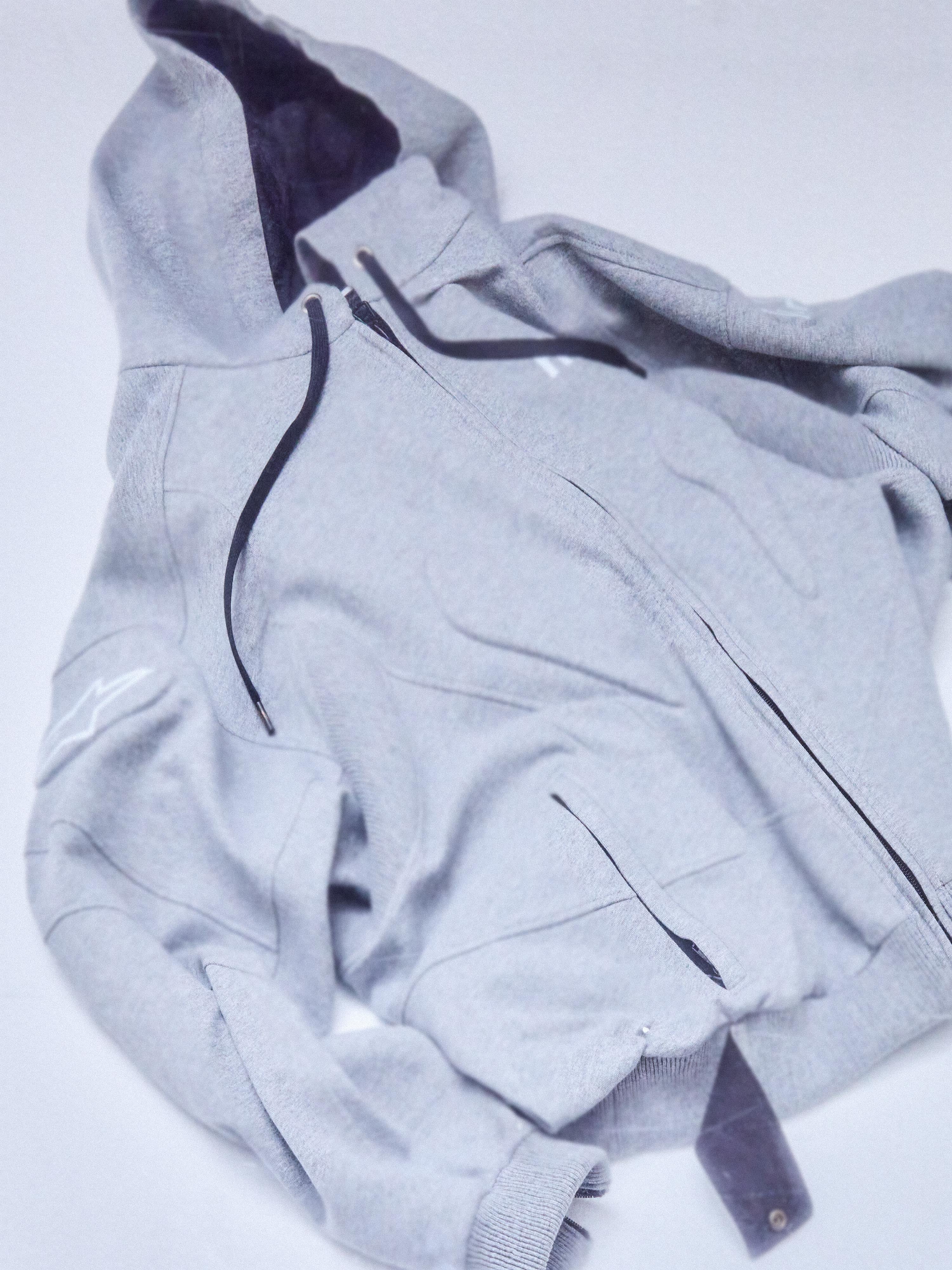 RSRV GP HOODIE - Image 3